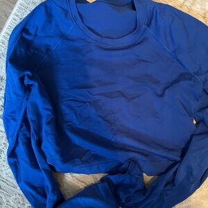 Lululemon size 10 cropped Blue Women's Top